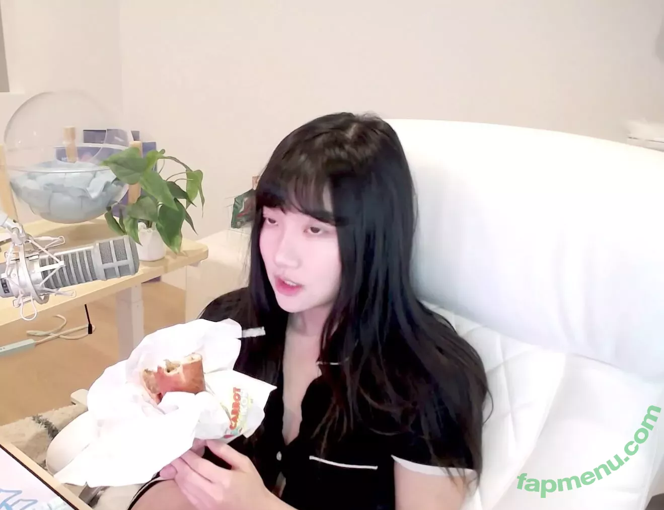 AriaSaki nude photo #1054 (annoyingaria)