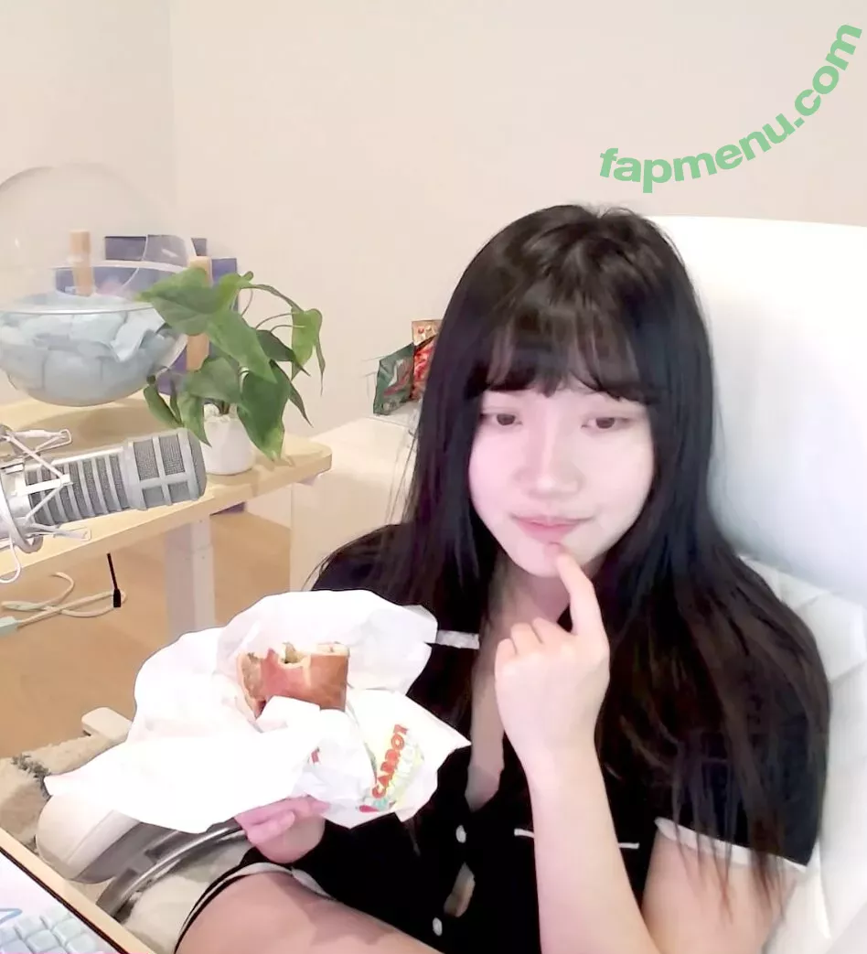 AriaSaki nude photo #1055 (annoyingaria)