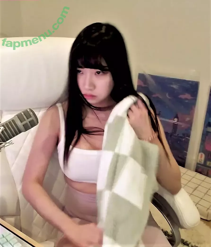 AriaSaki nude photo #1073 (annoyingaria)