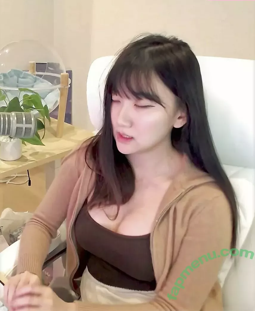 AriaSaki nude photo #1091 (annoyingaria)