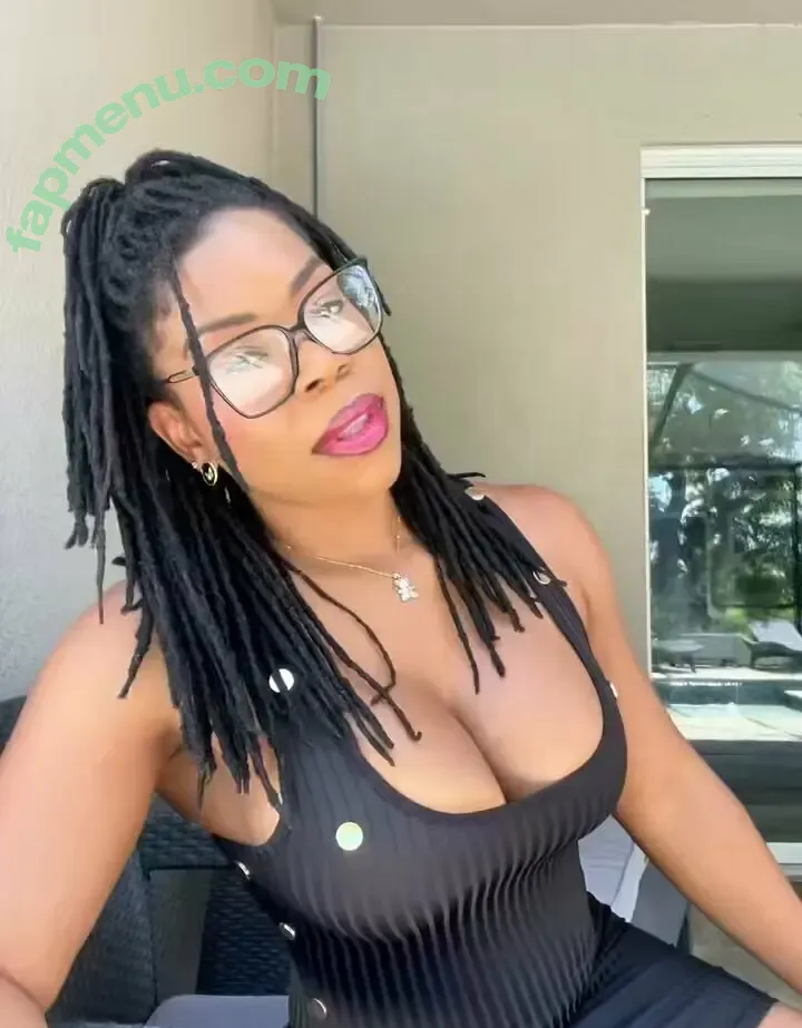 ariavblak nude photo #0015 (ariavblak)