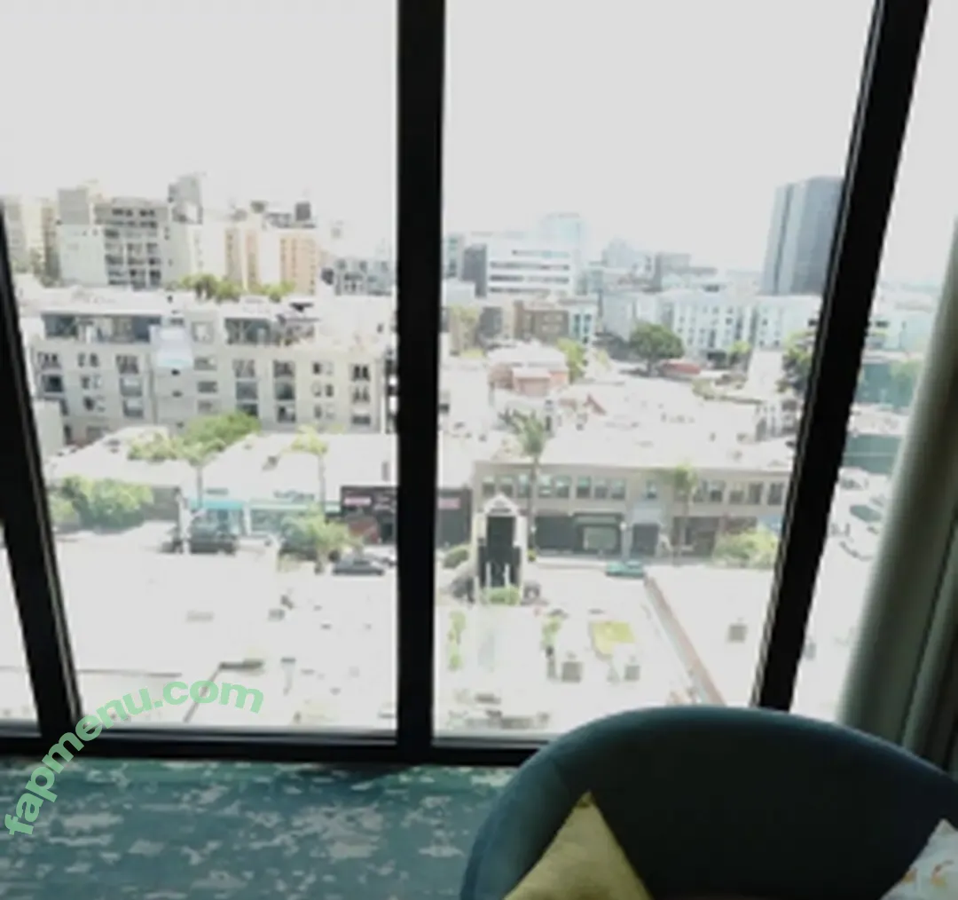 Ariel Demure nude photo #0841 (ArielDemure)