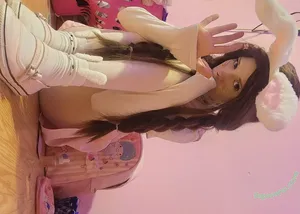 Ariel Harris / airrhead / its_betty_bish / mondomegabish / pinksox nude photo #0070