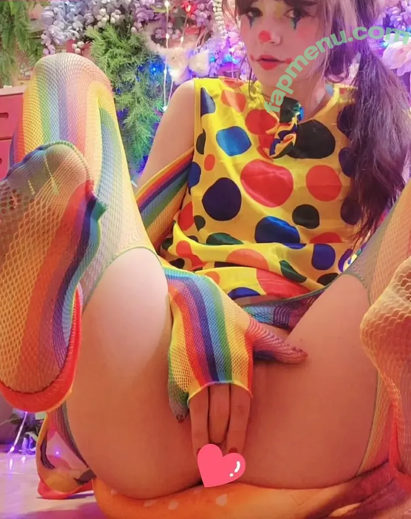 Ariel Harris nude photo #0033 (airrhead / its_betty_bish / mondomegabish / pinksox)
