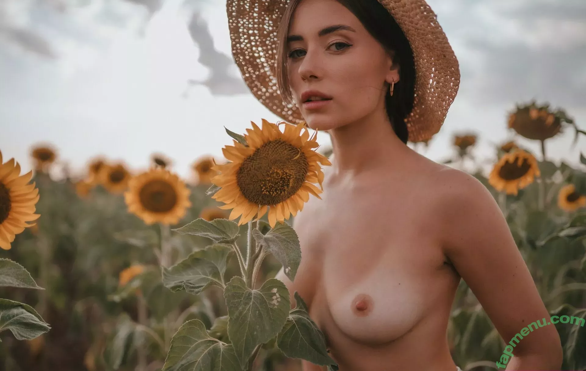 Ariel Next Door nude photo #0650 (ArielLush / Arilaviee / LoveMeGentle / theannadelvey)