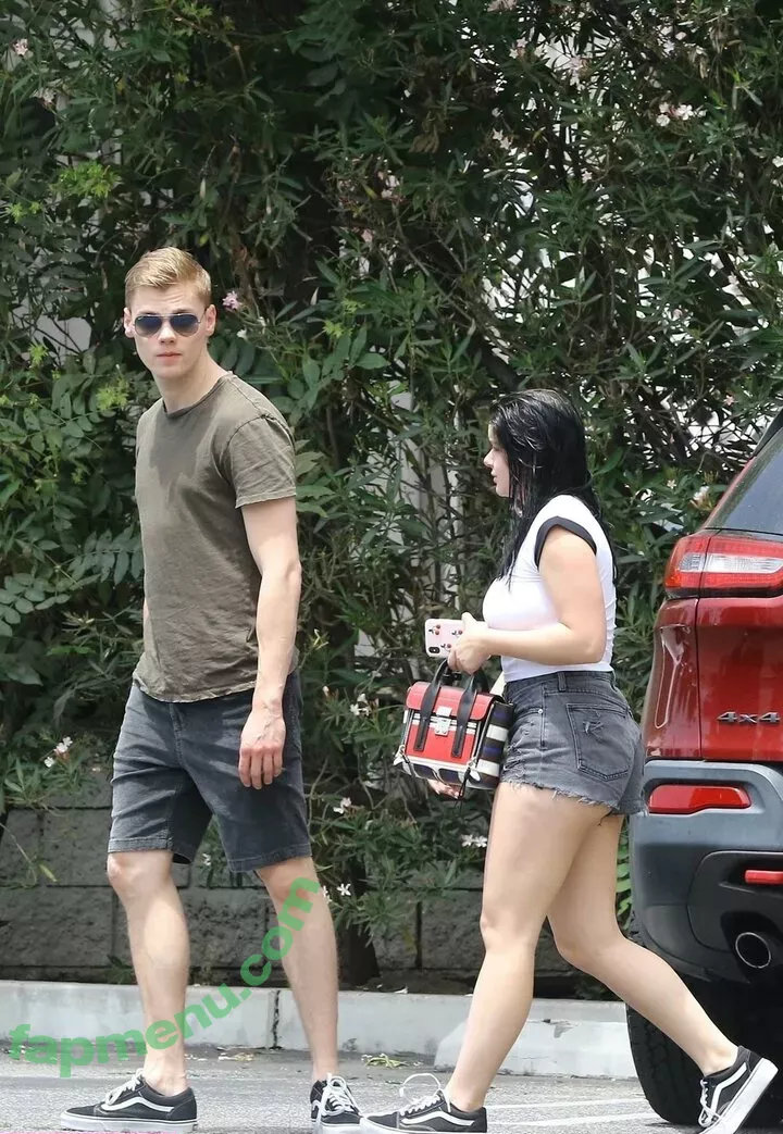 Ariel Winter nude photo #1114 (arielwinter / arielwinter1)