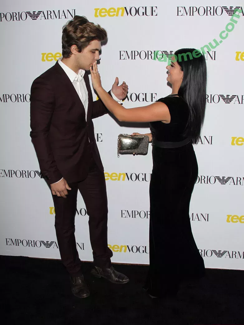 Ariel Winter nude photo #1149 (arielwinter / arielwinter1)