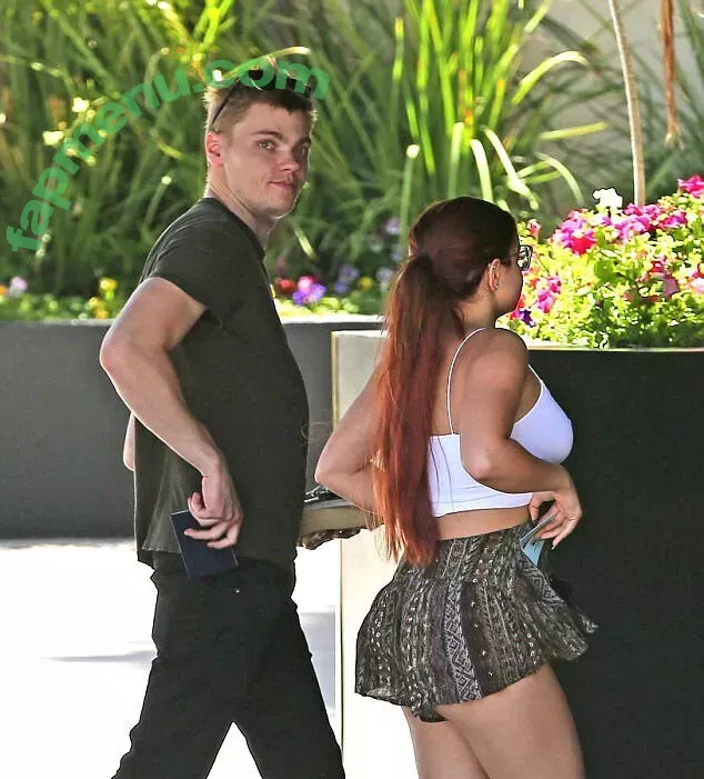 Ariel Winter nude photo #1340 (arielwinter / arielwinter1)