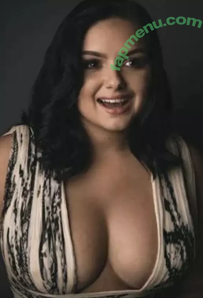 Ariel Winter nude photo #1581 (arielwinter)