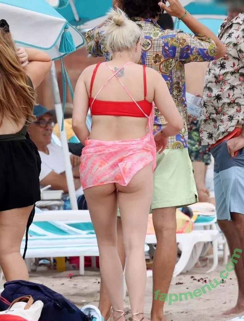 Ariel Winter nude photo #1821 (arielwinter)