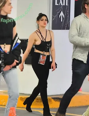 Ariel Winter / arielwinter nude photo #2355