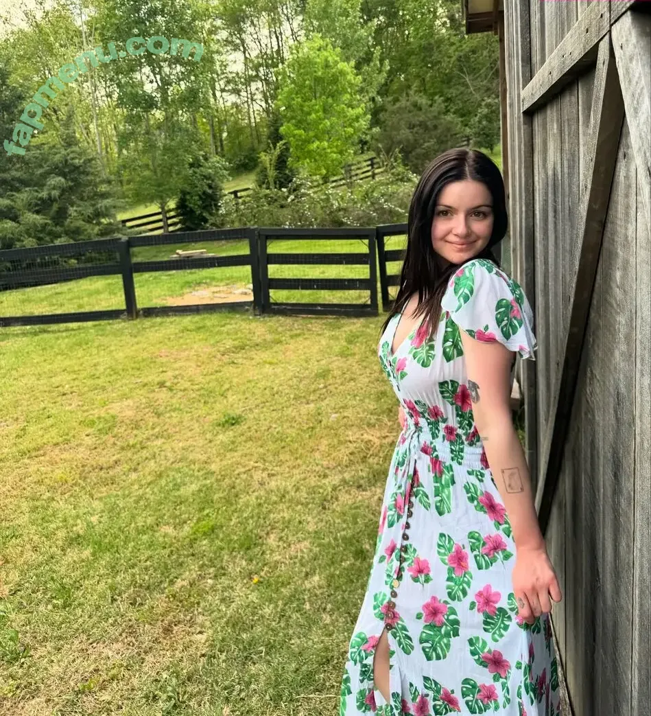 Ariel Winter nude photo #2114 (arielwinter)