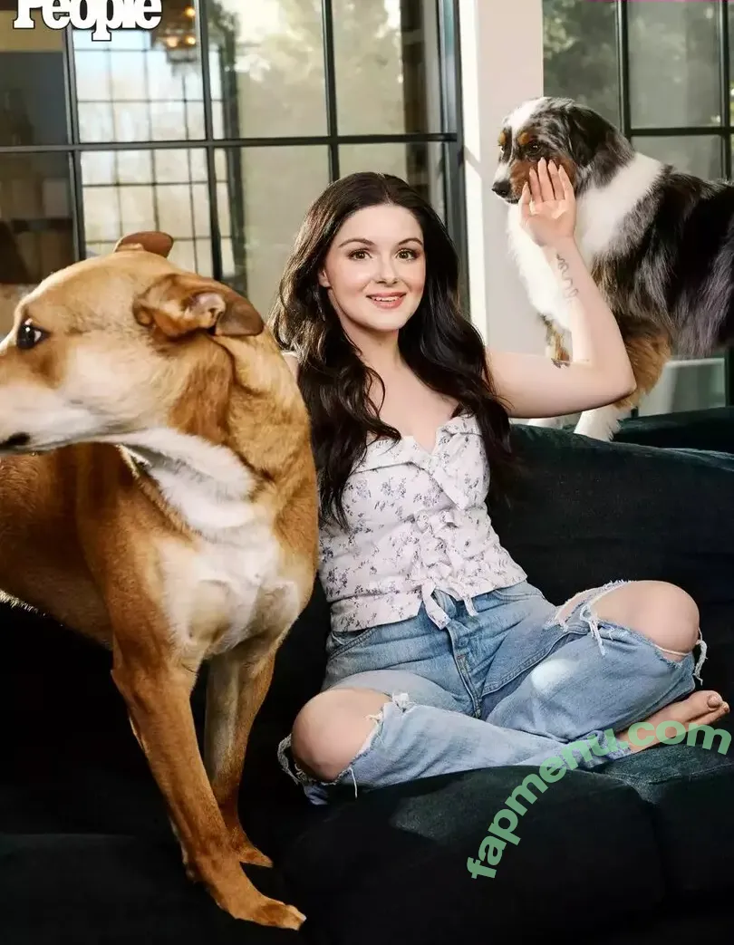 Ariel Winter nude photo #2132 (arielwinter)