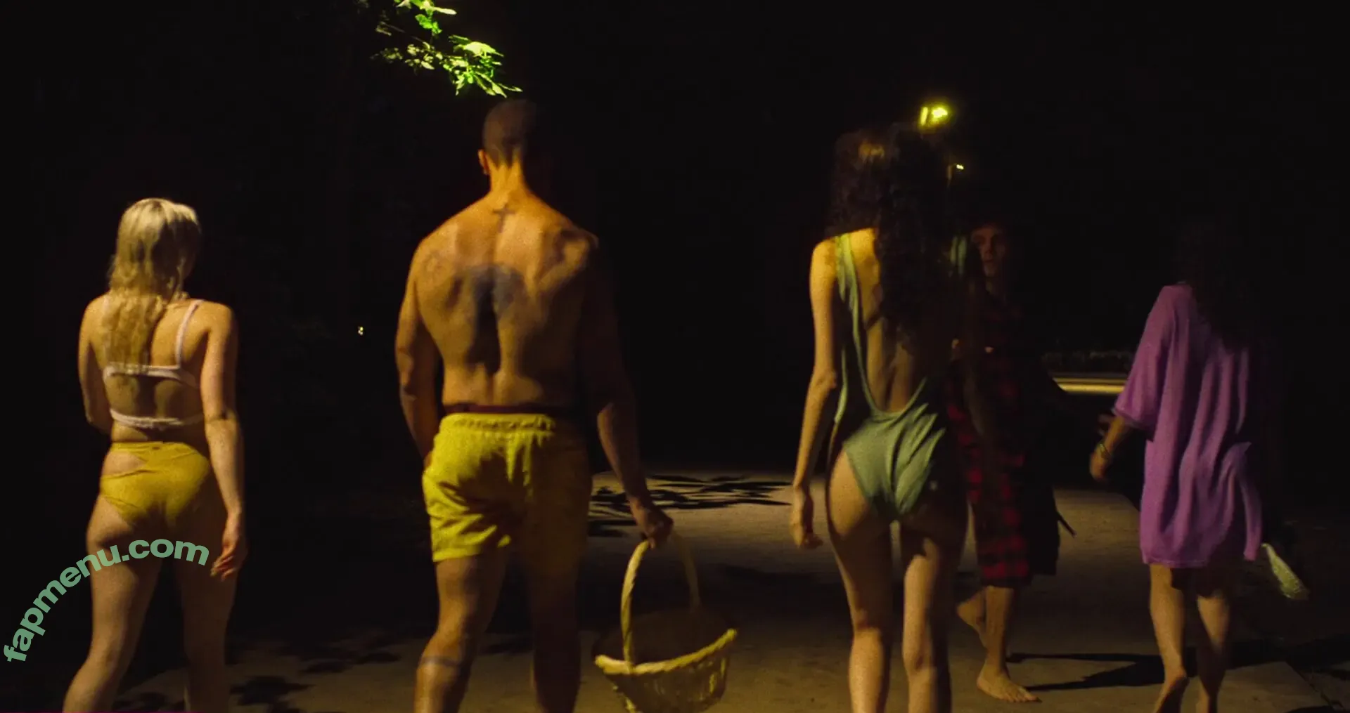 Ariel Winter nude photo #2230 (arielwinter)