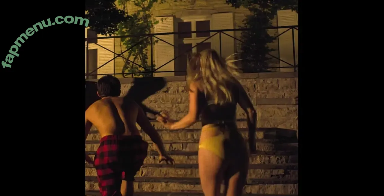 Ariel Winter nude photo #2242 (arielwinter)