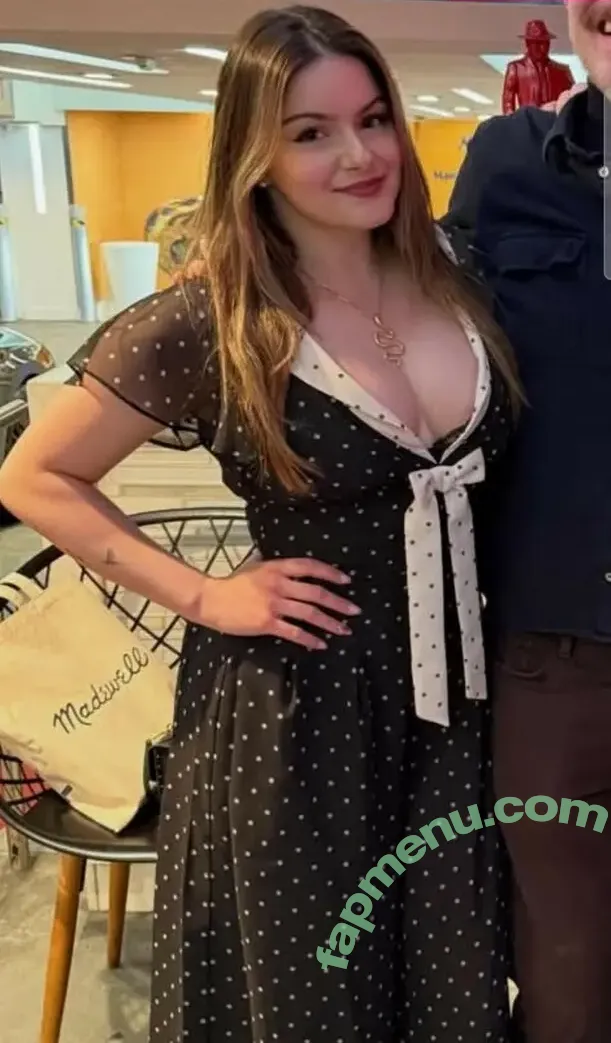 Ariel Winter nude photo #2380 (arielwinter / arielwinter1)