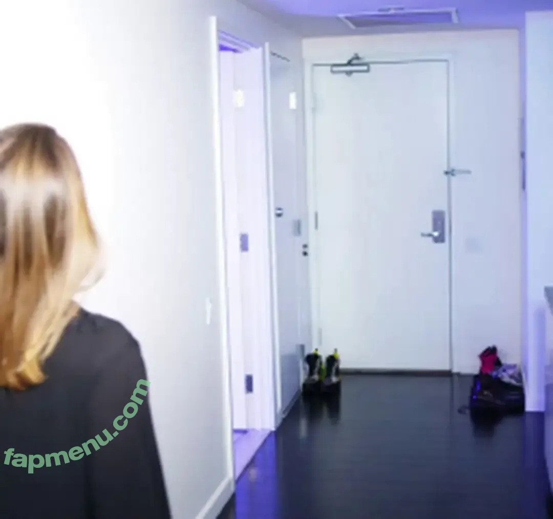 Ariel X nude photo #0097 (arielxoxo / jitsfitchick)