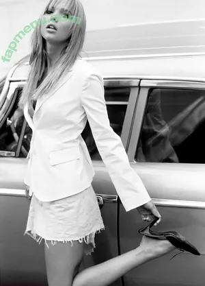 Arielle Kebbel / ariellekebbel nude photo #0113