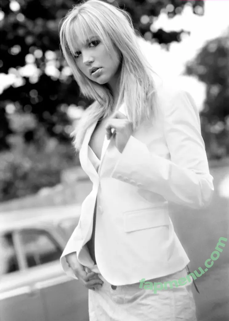 Arielle Kebbel nude photo #0115 (ariellekebbel)