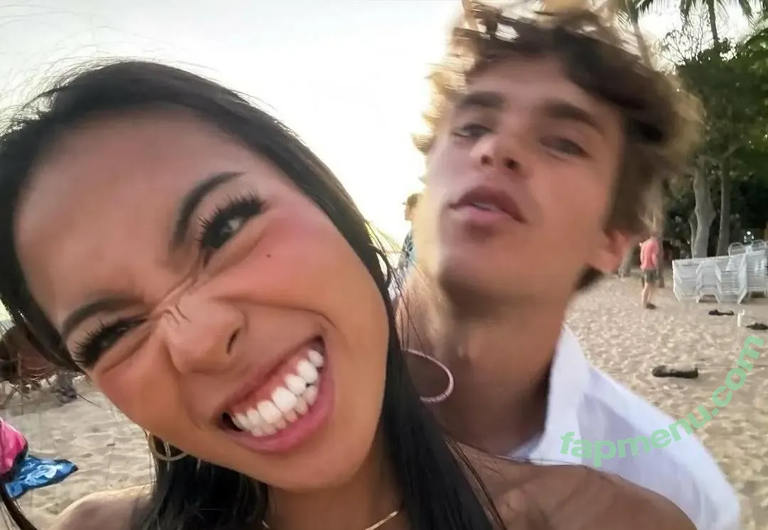 Arienne Monteclar nude photo #0088 (ariennekate / ariennemonteclar)