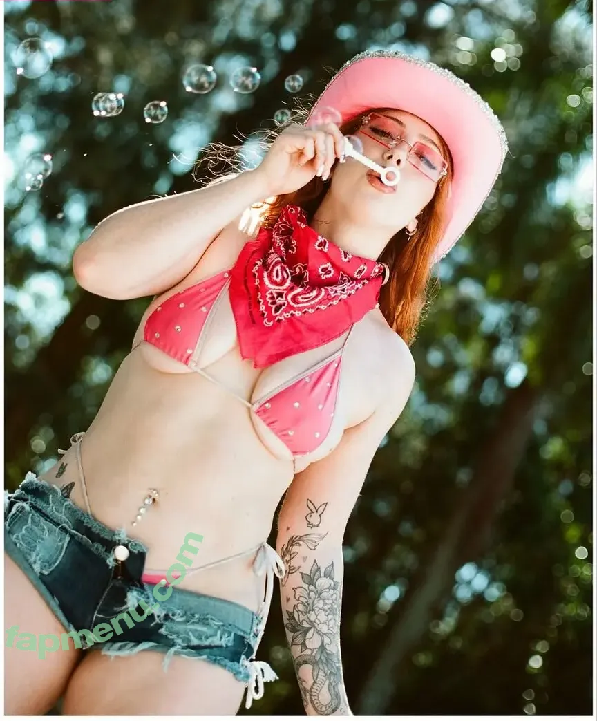 Arietta Adams nude photo #0610 (ariettaadamsxxx / realarietta)