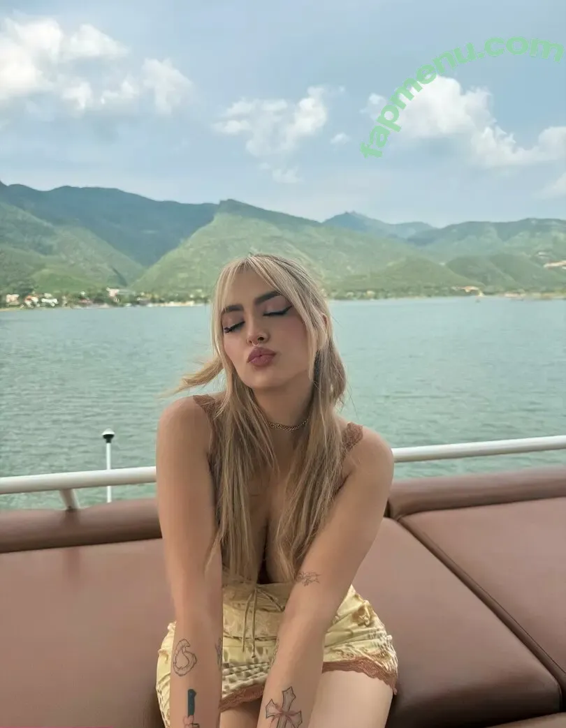 AriGameplays nude photo #0032 (ari_gameplays)