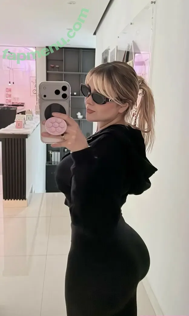 AriGameplays nude photo #0064 (ari_gameplays)