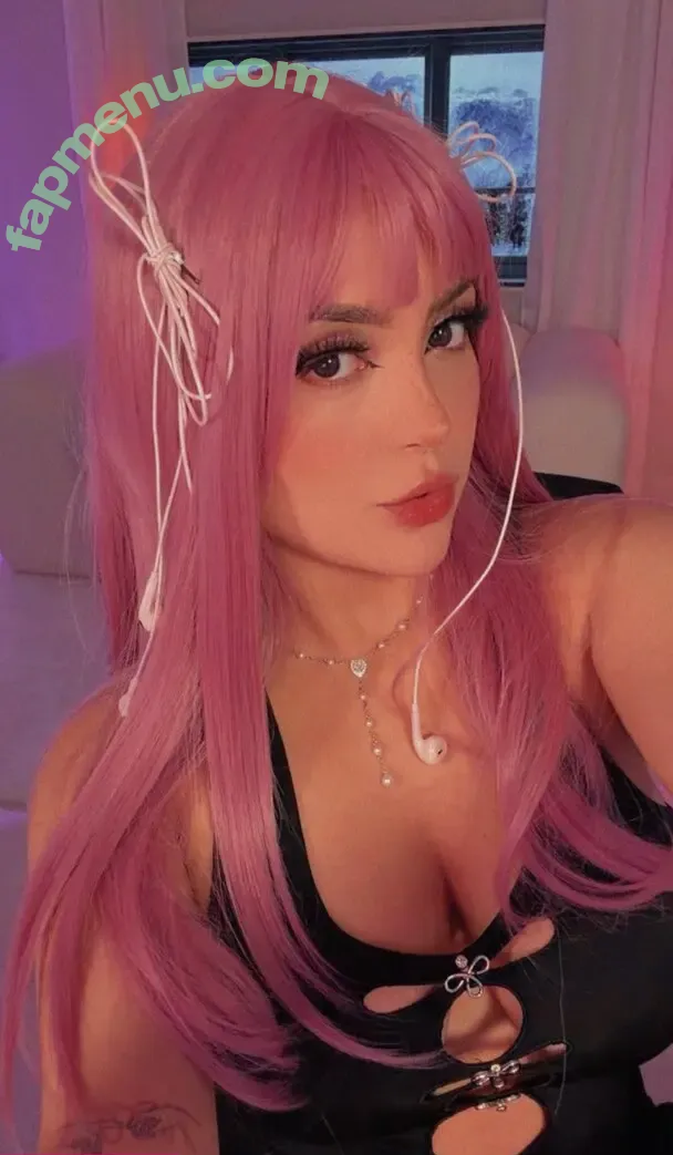 AriGameplays nude photo #0065 (ari_gameplays)