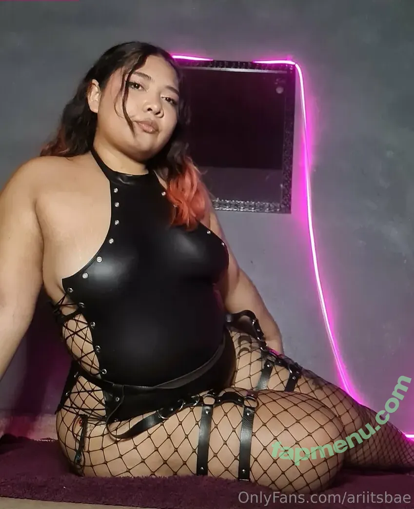 ariitsbae nude photo #0022 (ariibae)
