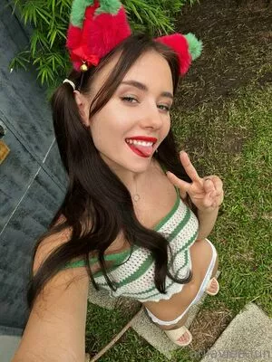arilaviee.free / Ariel Next Door / ArielLush / Arilaviee / LoveMeGentle / arilavieeback nude photo #0018