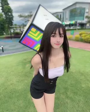 Arisa Cosplay / 小月亮 nude photo #0035