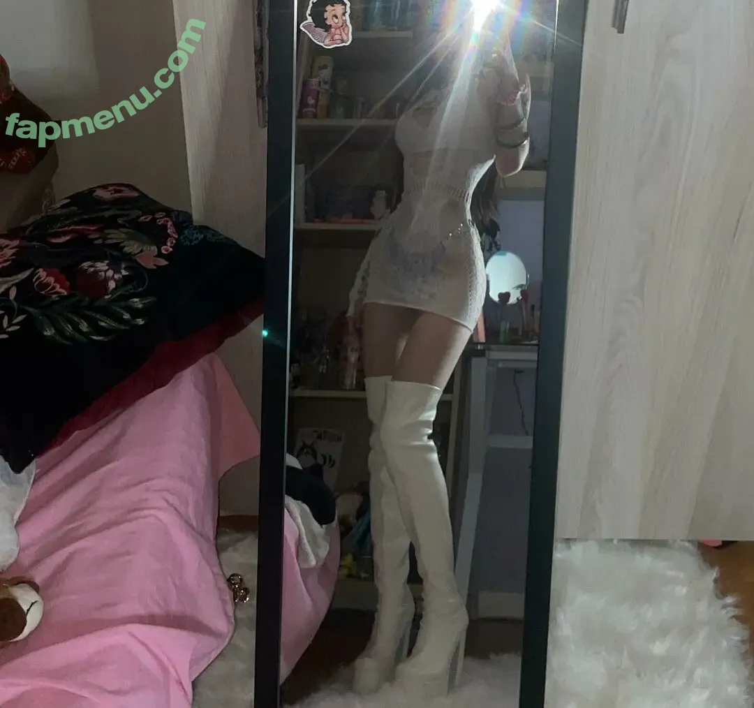 Arizona ASMR nude photo #0003 (arizonaskyes / arizonaskyesss)