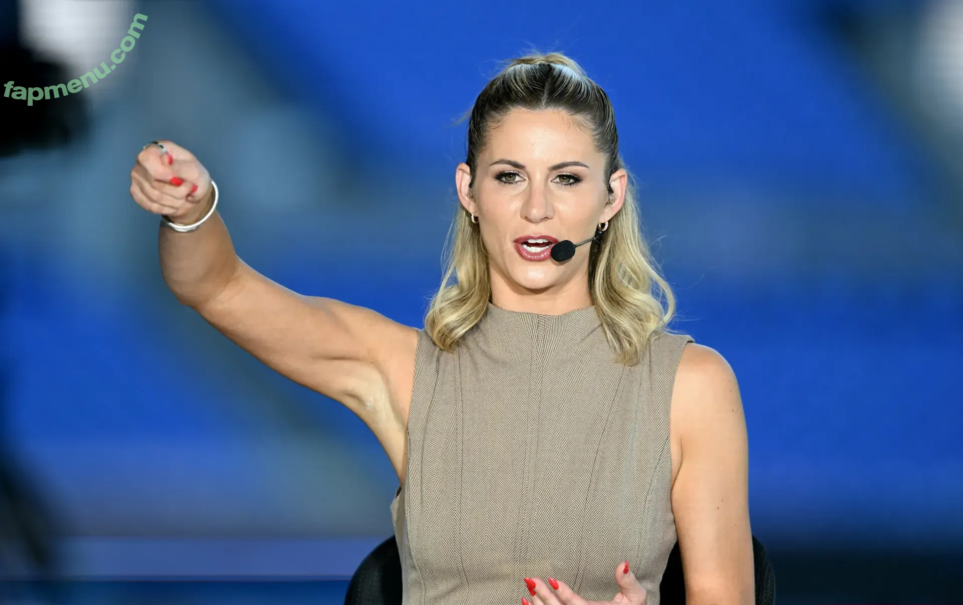 Armpit Fetish nude photo #0234 (nextdoormisha / sexyarmpitqueens)