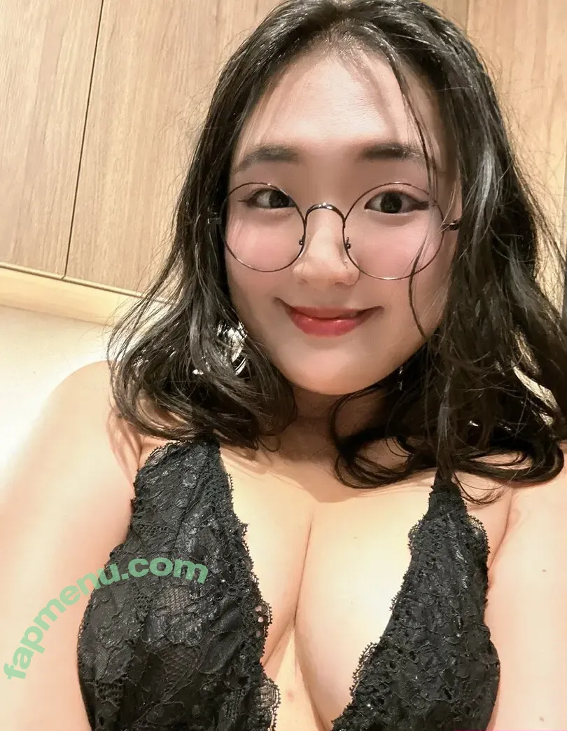 Aroomi Kim nude photo #0119 (aroomikim / aroomikimm)