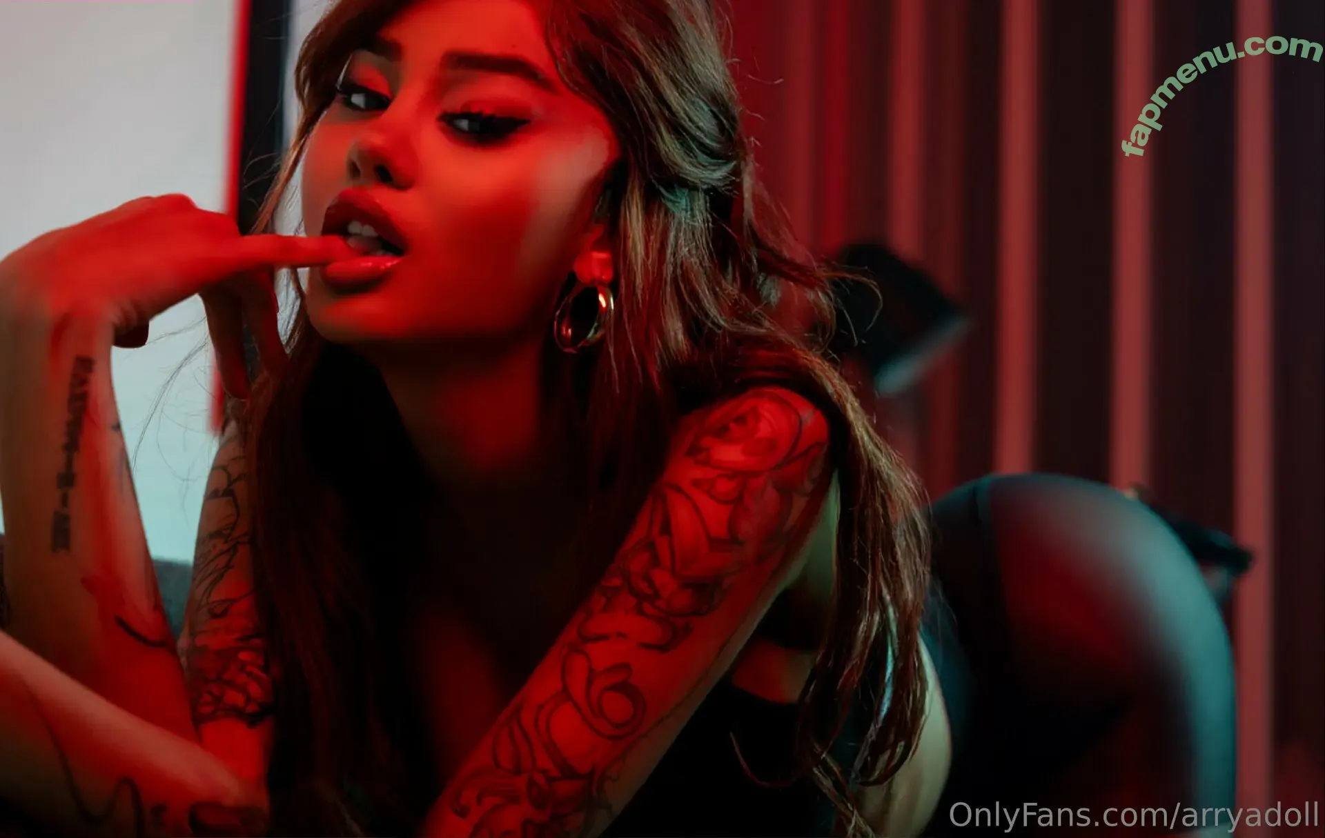 arryagraham nude photo #0026 (airaarham)