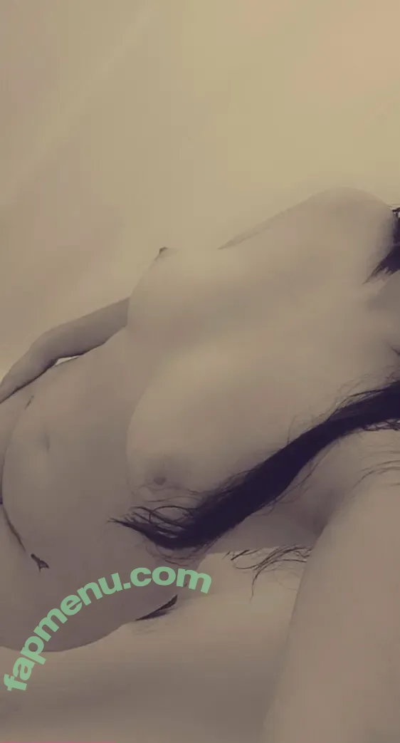 artful.defiance nude photo #0012 (artful.defiance)