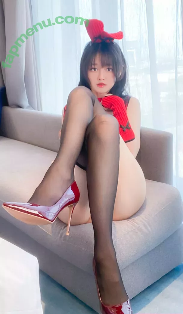 arty42575619 nude photo #0256 (arty_cospley)