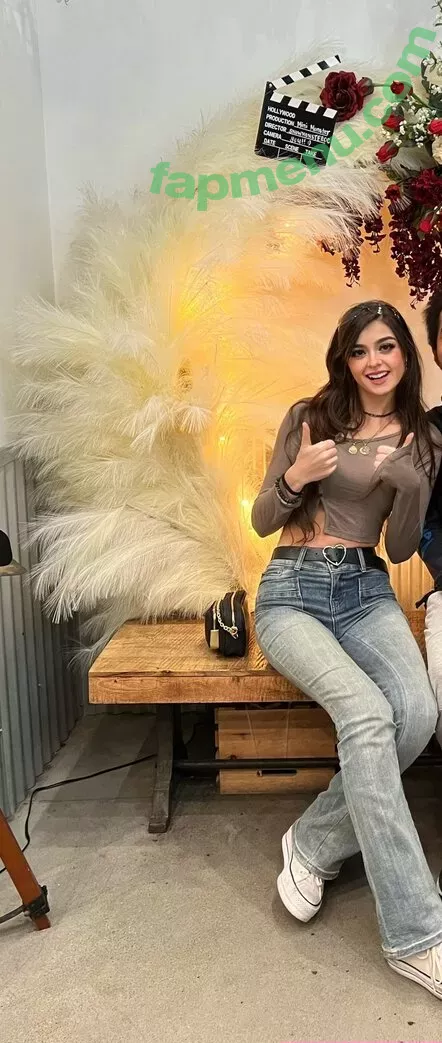 Aruuu nude photo #0485 ( / DeputyARUUU / malachitexd)