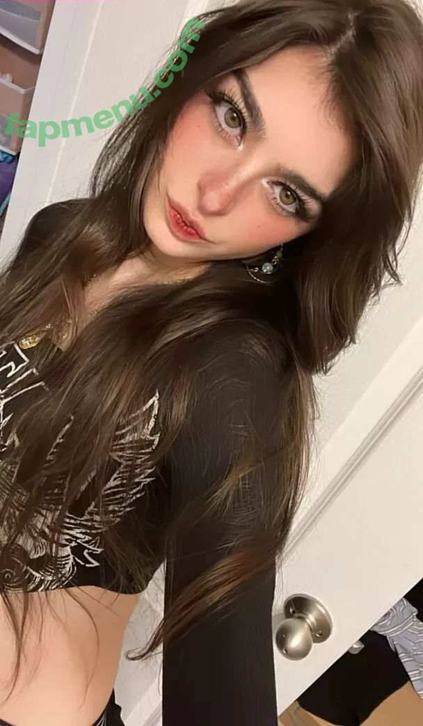 Aruuu nude photo #0491 ( / DeputyARUUU / malachitexd)