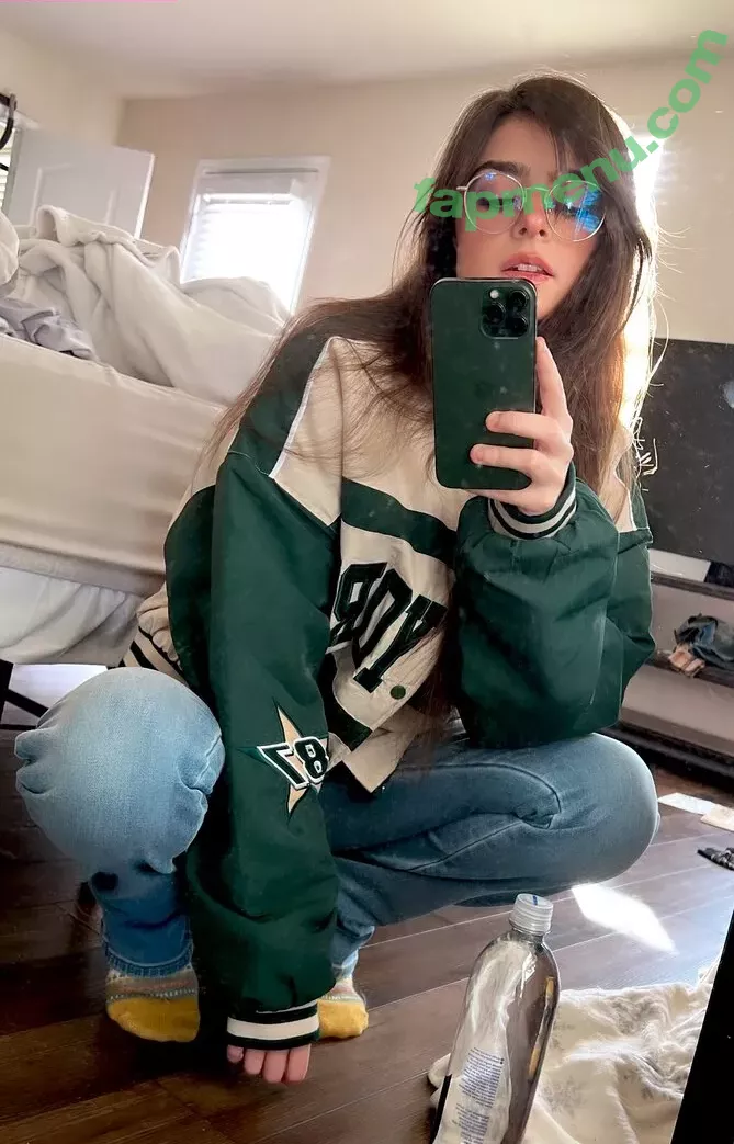 Aruuu nude photo #0494 ( / DeputyARUUU / malachitexd)