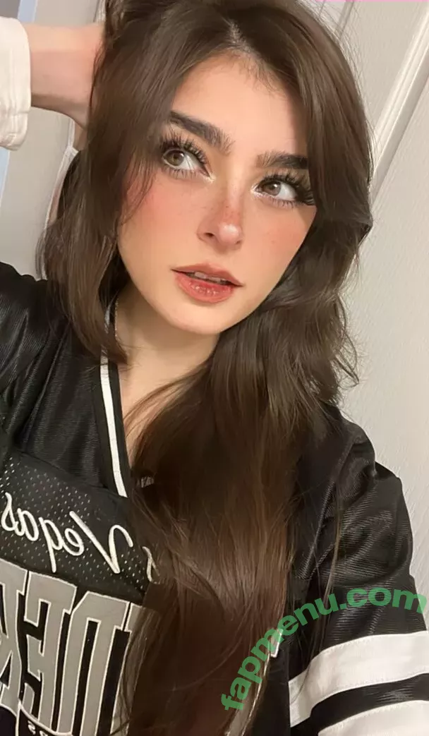 Aruuu nude photo #0527 ( / DeputyARUUU / malachitexd)