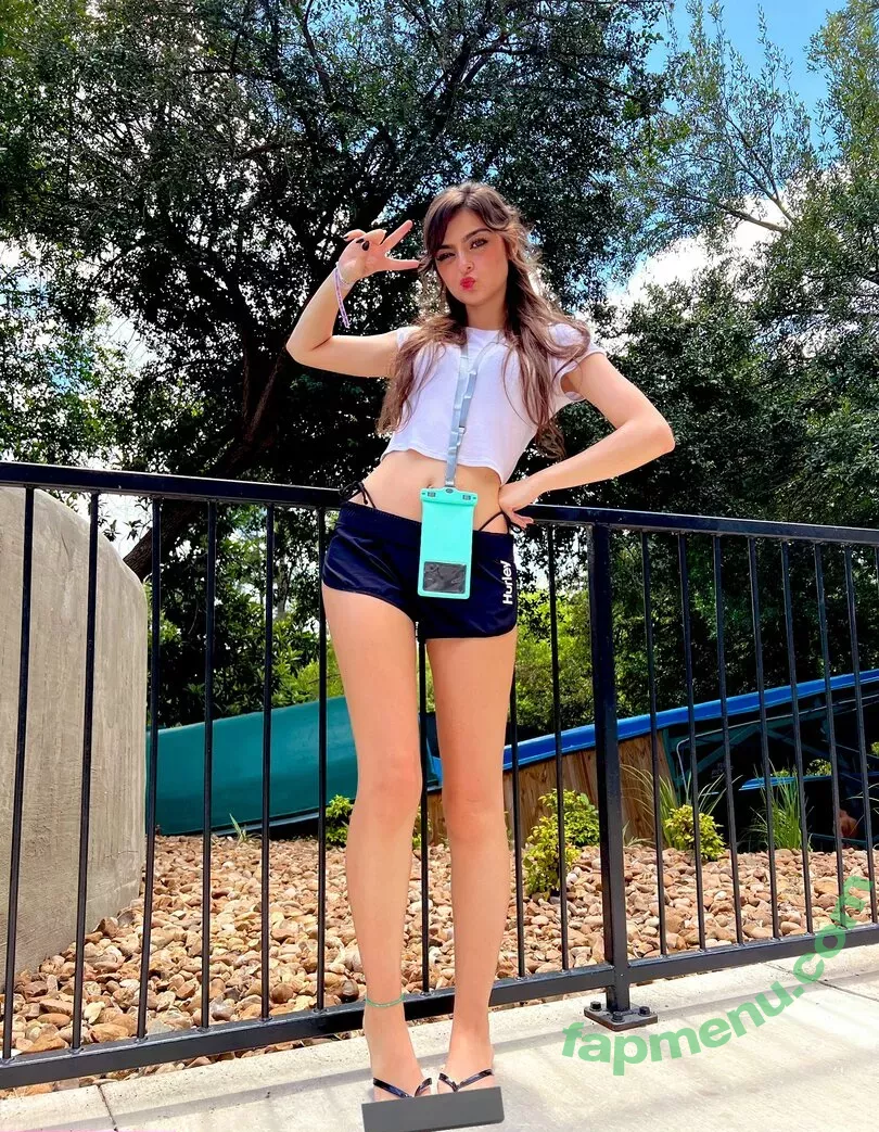 Aruuu nude photo #0656 ( / DeputyARUUU / malachitexd)