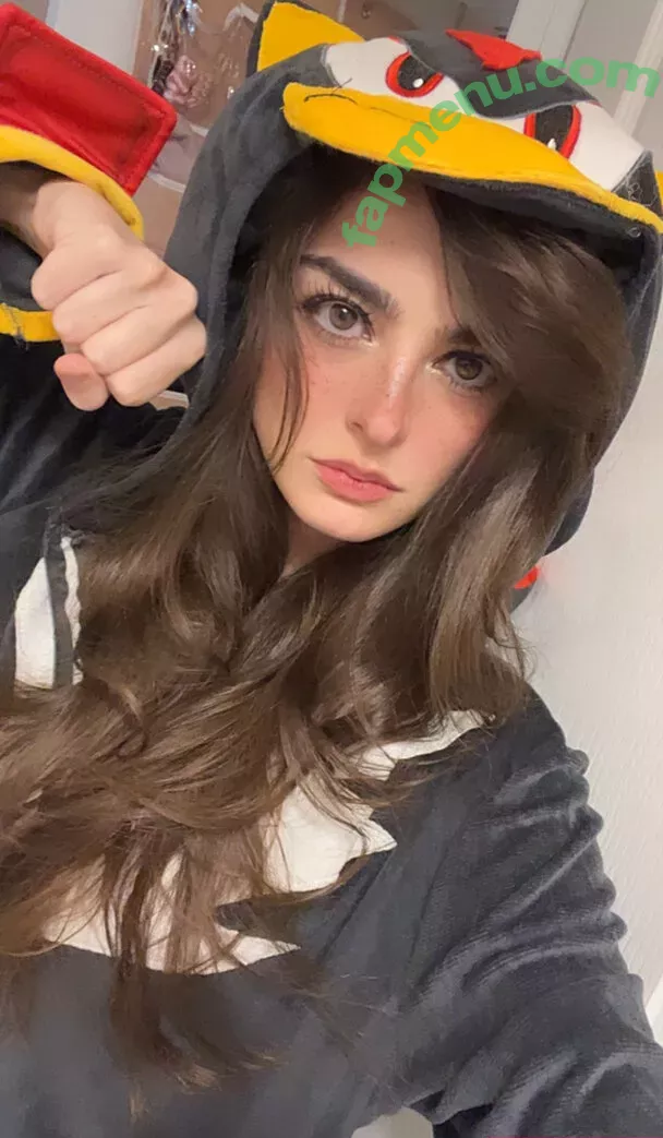 Aruuu nude photo #0760 ( / DeputyARUUU / malachitexd)