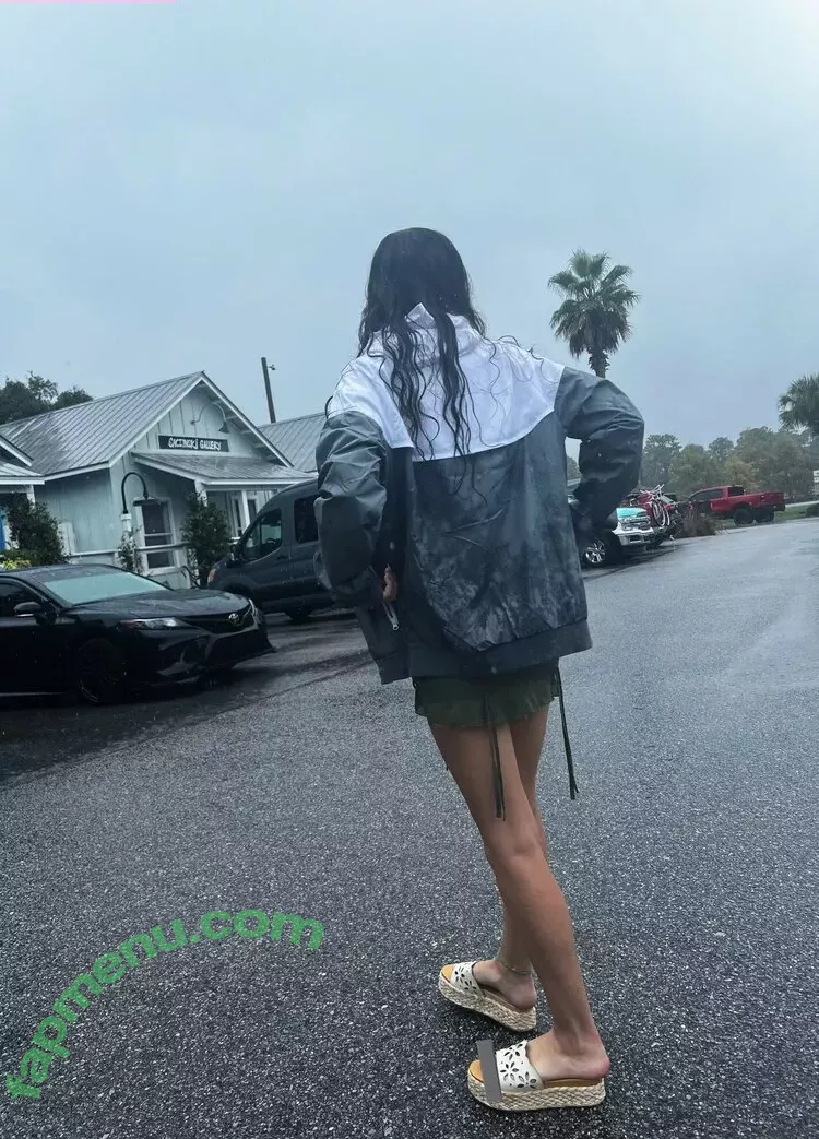 Aruuu nude photo #0797 ( / DeputyARUUU / malachitexd)