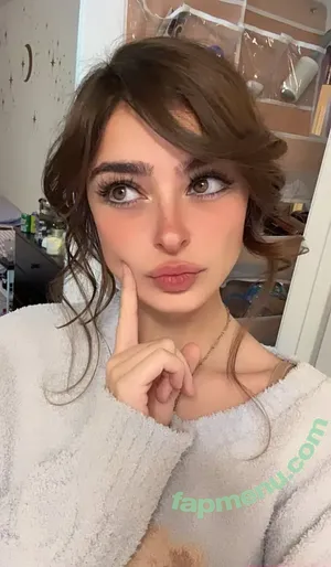 Aruuu /  / DeputyARUUU / malachitexd nude photo #1520