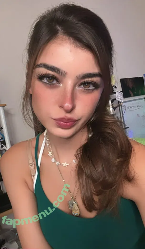 Aruuu nude photo #1331 ( / DeputyARUUU / malachitexd)