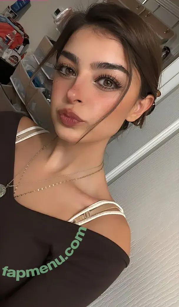 Aruuu nude photo #1357 ( / DeputyARUUU / malachitexd)