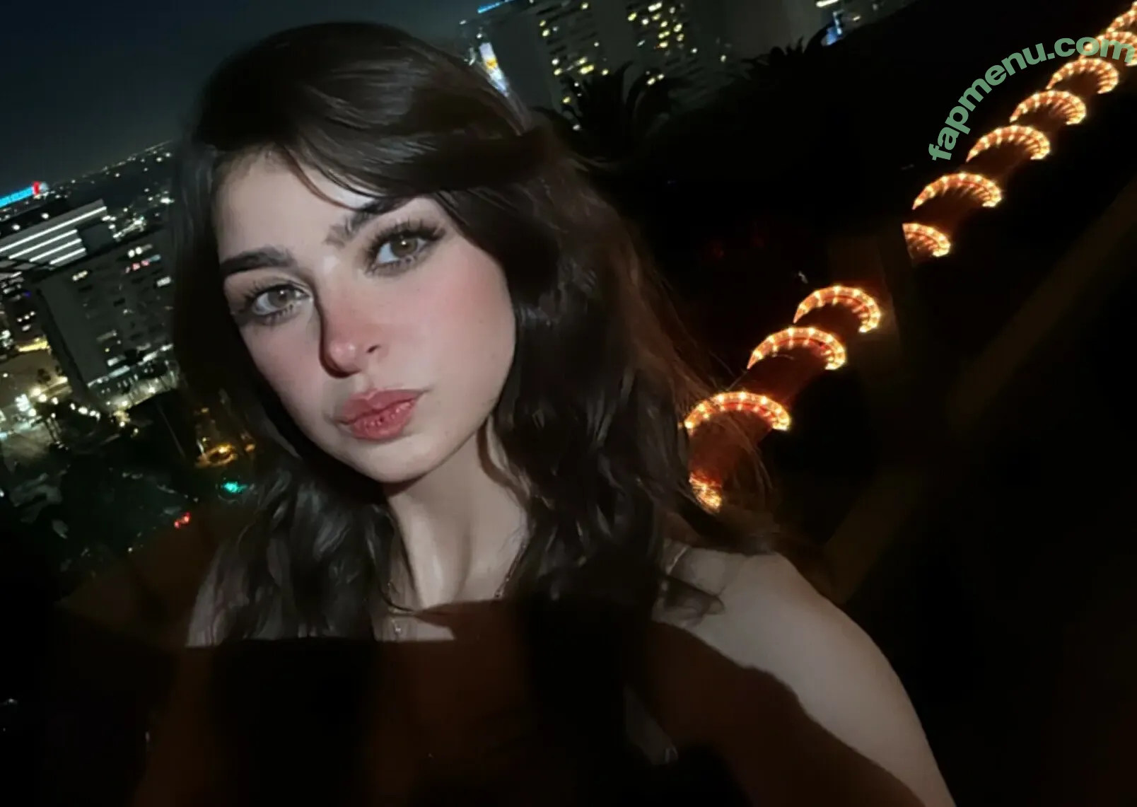 Aruuu nude photo #1400 ( / DeputyARUUU / malachitexd)