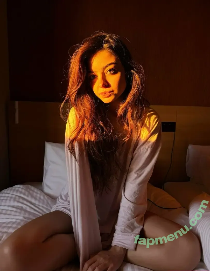 Aruuu nude photo #1440 ( / DeputyARUUU / malachitexd)