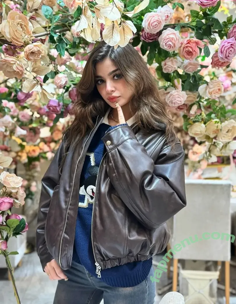 Aruuu nude photo #1495 ( / DeputyARUUU / malachitexd)